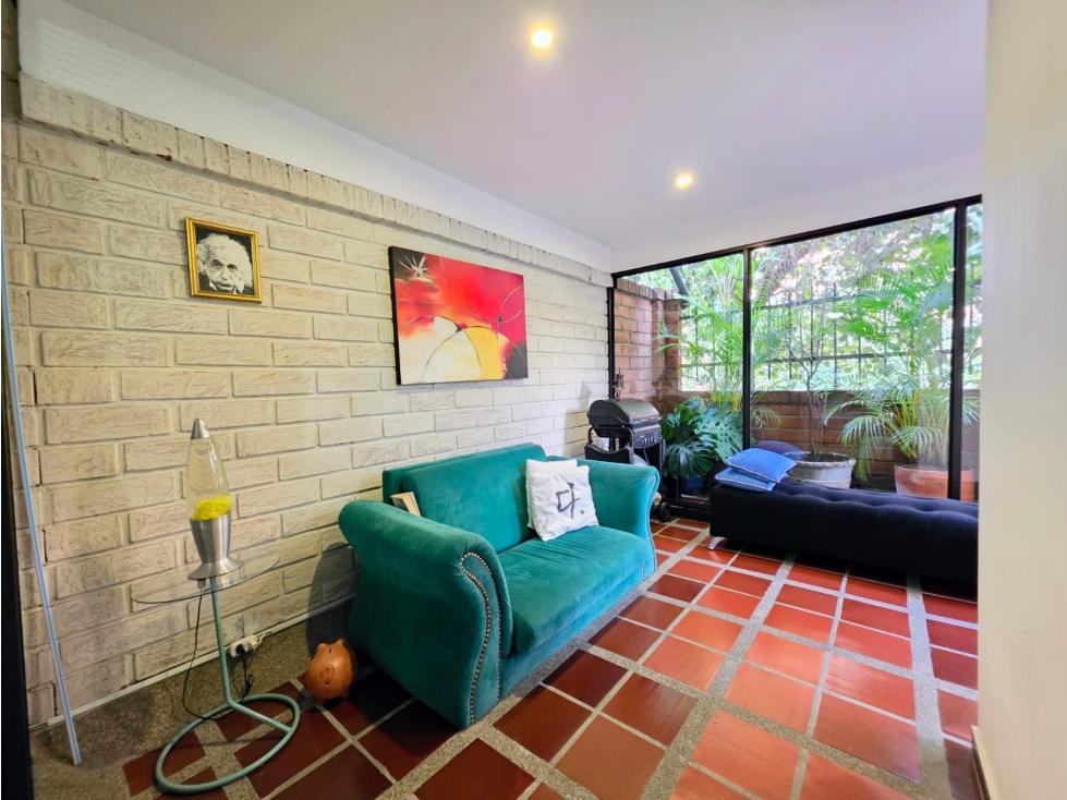 Apartamento en venta Oviedo El Poblado Terraza privada de 50 m² — foto 4