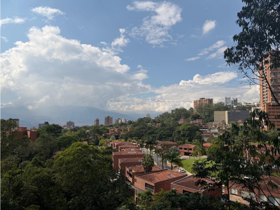 Apartamento en venta en Envigado Loma del Esmeraldal