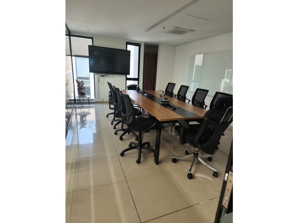 Oficina para venta en la Aguacatala Medellín