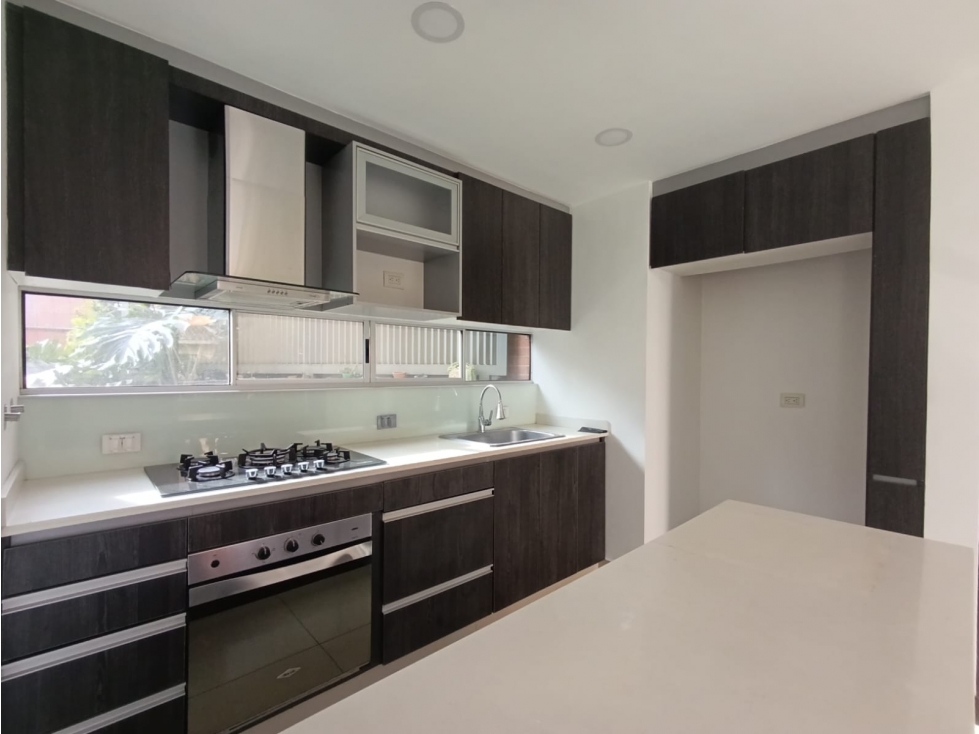Apartamento en venta Medellín Laureles — foto 2