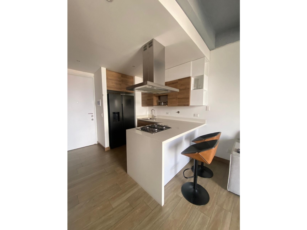 Apartaestudio amoblado para arriendo en Ciudad del Río El Poblado — foto 3