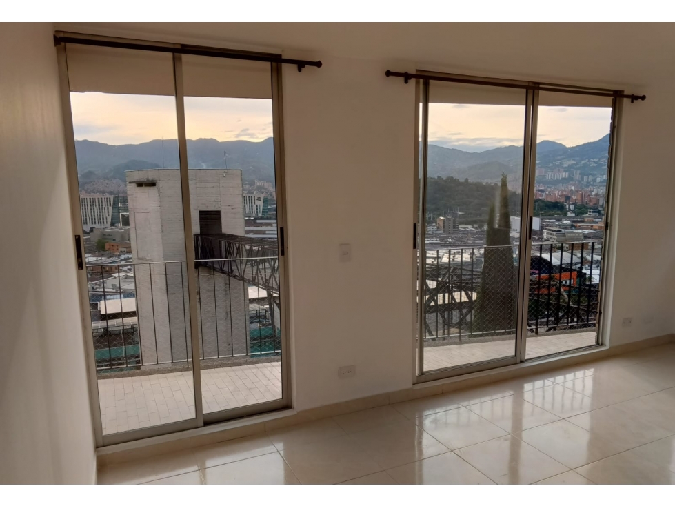 Apartamento para arriendo en Las Palmas El Poblado — foto 2