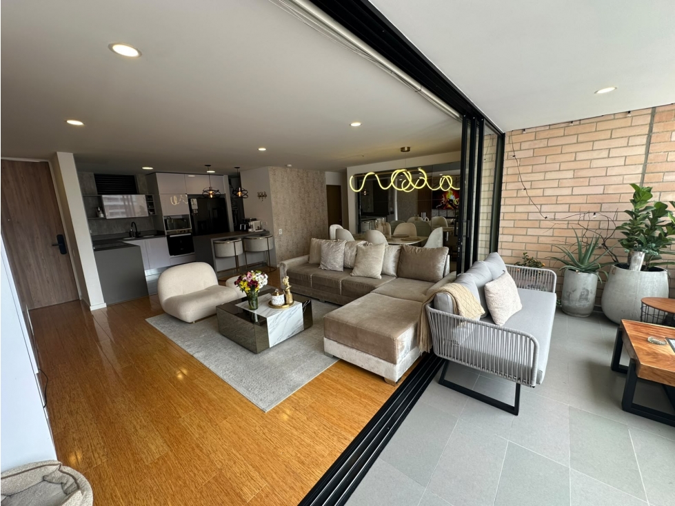 Apartamento amoblado en La Loma de las Brujas Envigado