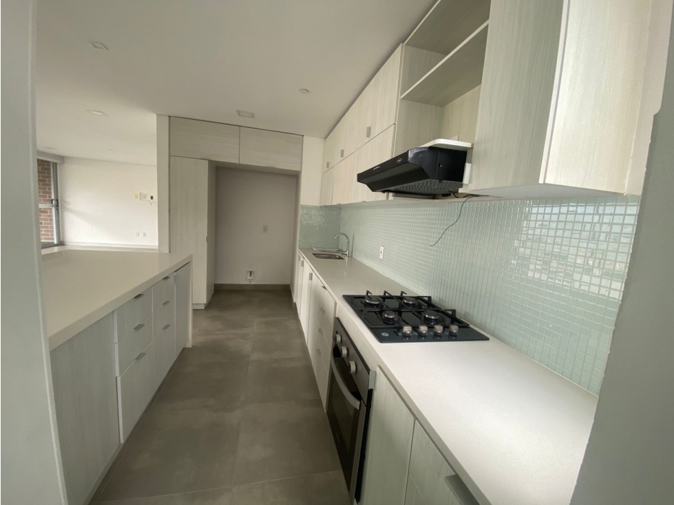 Apartamento en venta en Envigado Loma del Chocho — foto 4