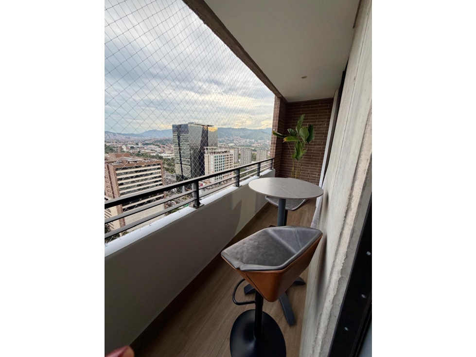 Apartaestudio amoblado para arriendo en Ciudad del Río El Poblado — foto 2