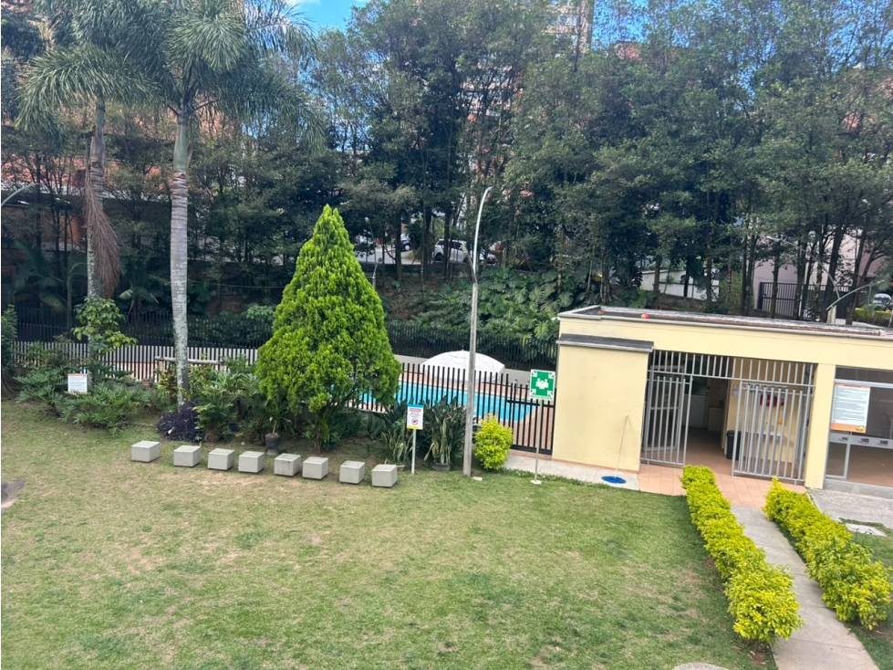 APARTAMENTO PARA LA VENTA EN ENVIGADO LA PAZ — foto 2
