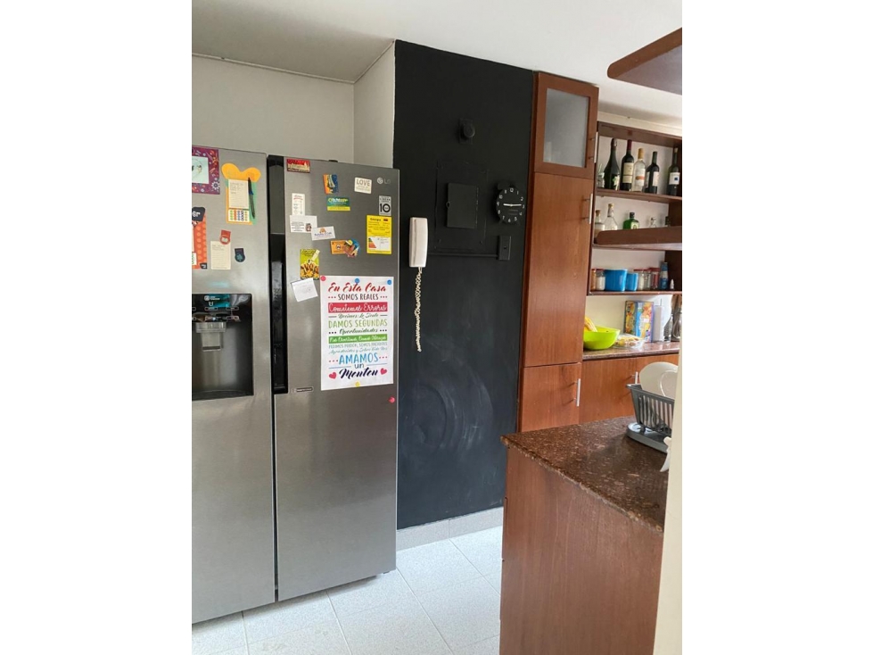 Apartamento para la venta en Loma de los Bernal Medellín — foto 3