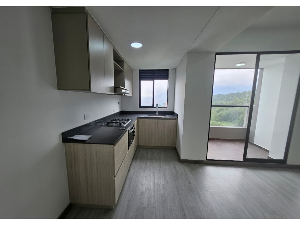 Venta de apartamento en El Poblado Las Palmas para estrenar — foto 3