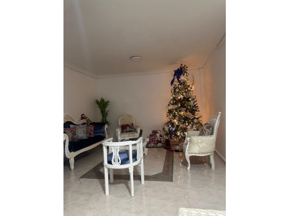 Casa en venta en la Almeria Medellin — foto 3