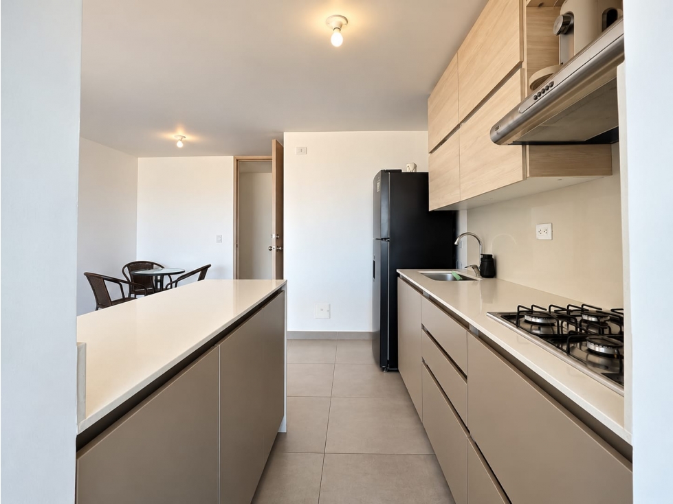 Apartamento en venta Las Lomitas Sabaneta Piso 16 + vista — foto 3