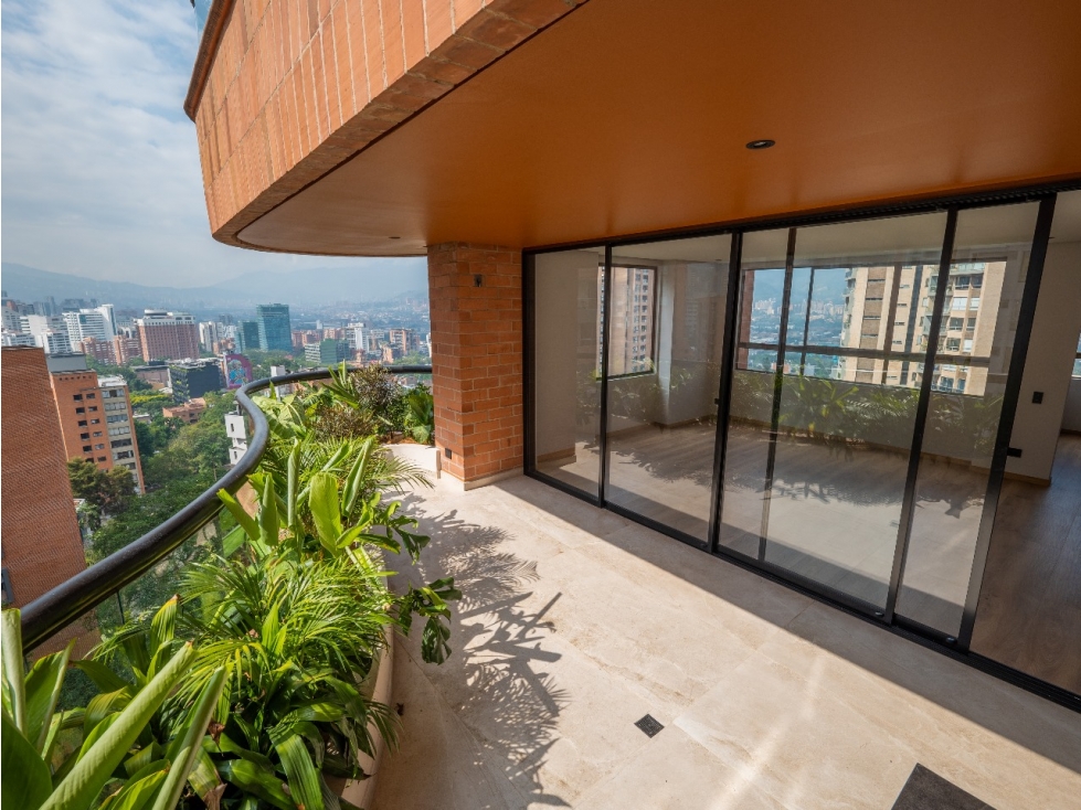 Casa en venta Lalinde poblado Medellín-Remodelado — foto 2