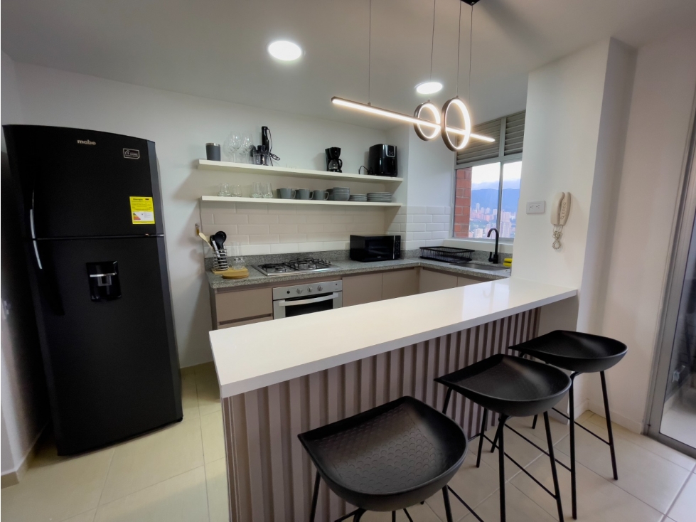 Apartamento amoblado para arriendo en Las Palmas El Poblado — foto 3