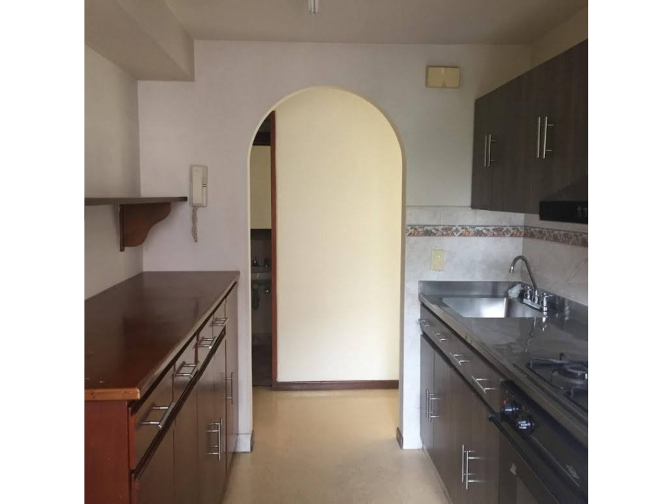 Apartamento en Venta Medellin Loma de los Bernal — foto 3