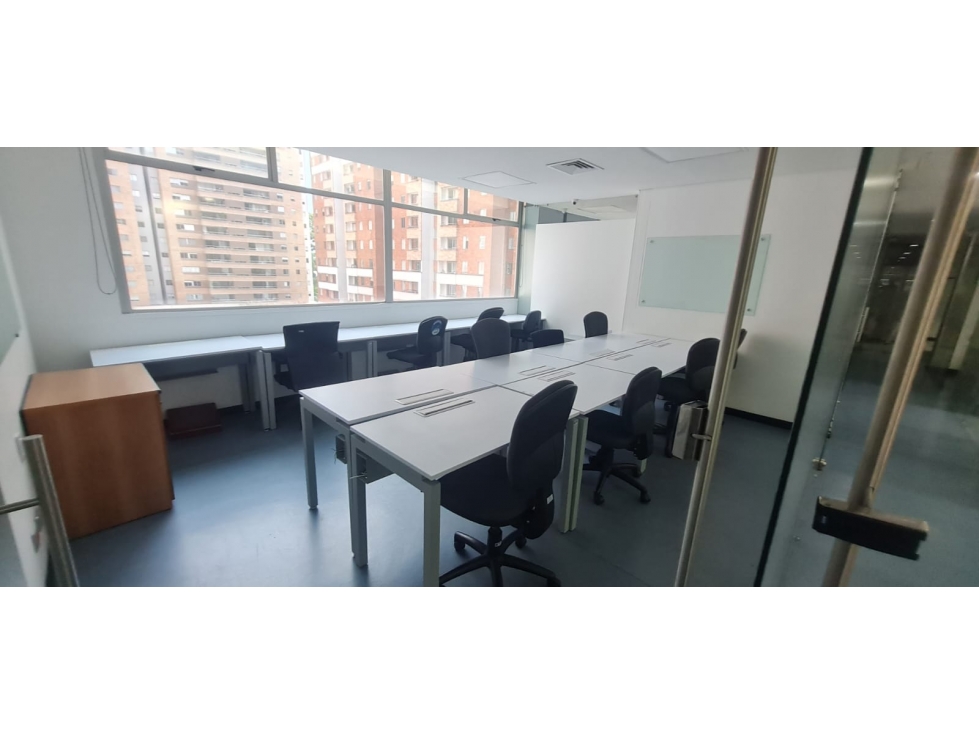 Oficina para venta en el poblado ciudad del rio