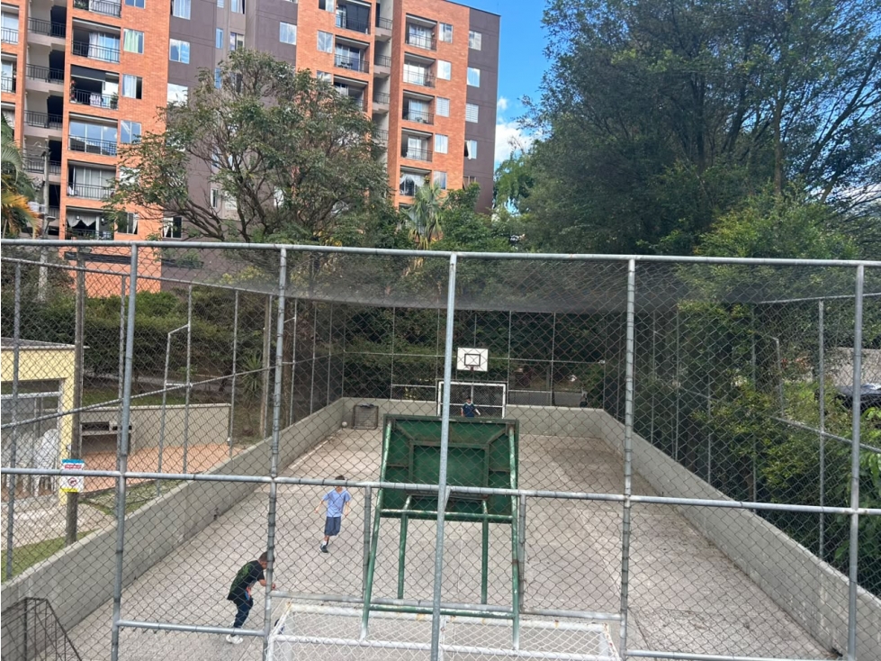 APARTAMENTO PARA LA VENTA EN ENVIGADO LA PAZ — foto 4