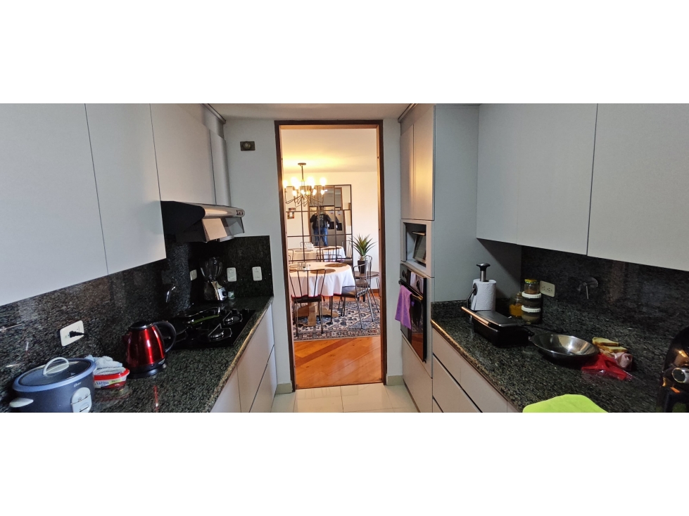 Apartamento para la venta en Loma de Los Gonzalez Poblado Medellin — foto 3