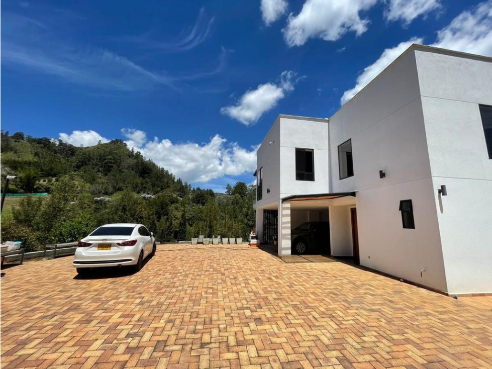 Casa en Venta en El Retiro Antioquia — foto 2