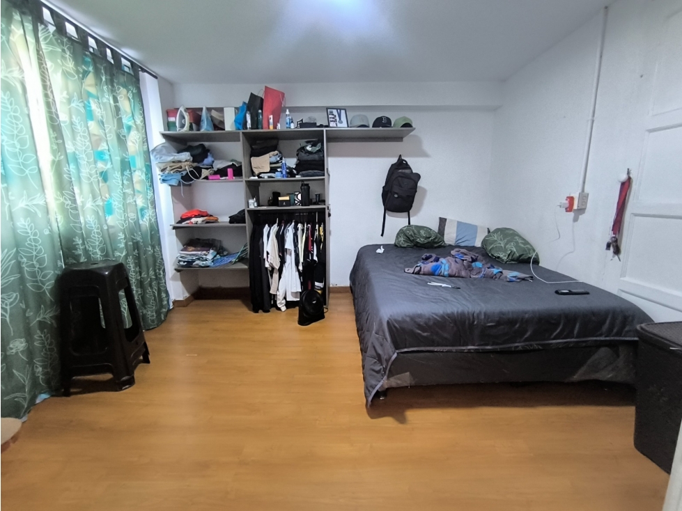 Casa lote en Laureles — foto 2