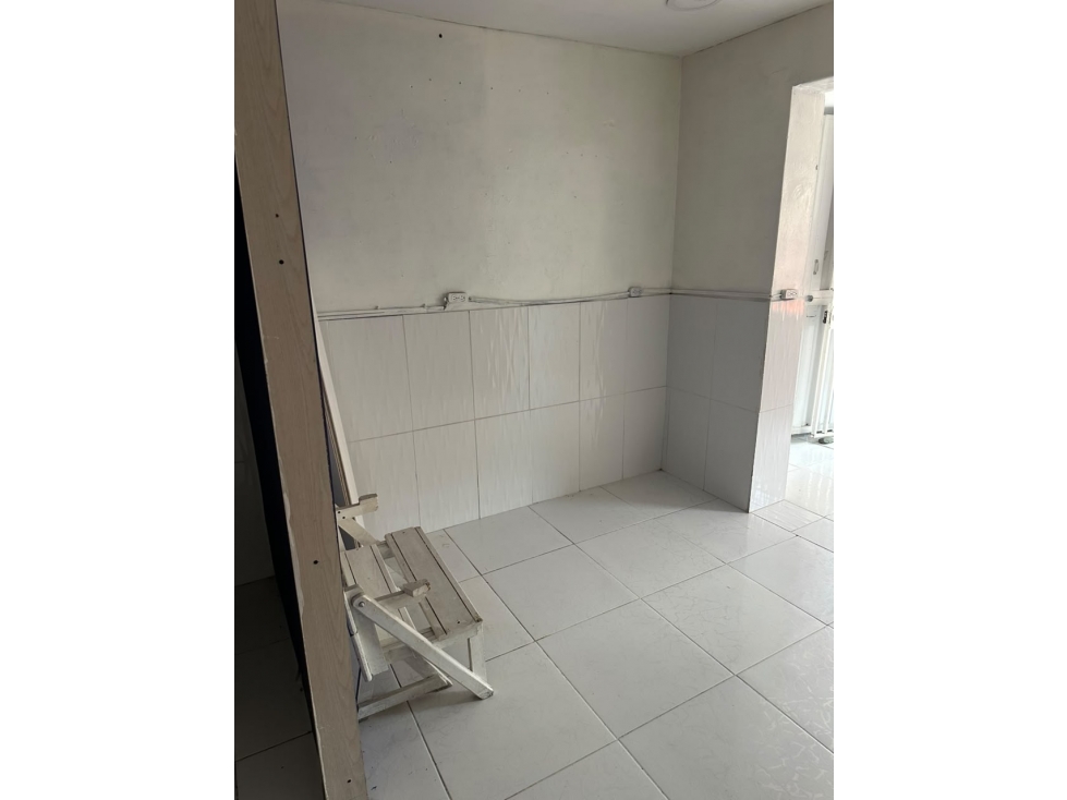 LOCAL EN ARRIENDO EN BELEN SAN BERNARDO — foto 2