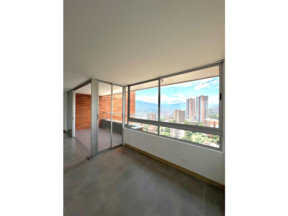 Venta de Hermoso Apartamento en el Poblado Castropol Medellín — foto 2