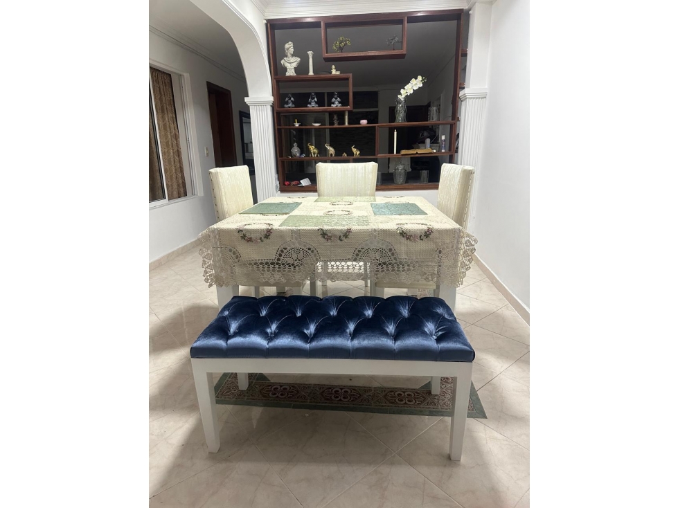 Casa en venta en la Almeria Medellin — foto 2
