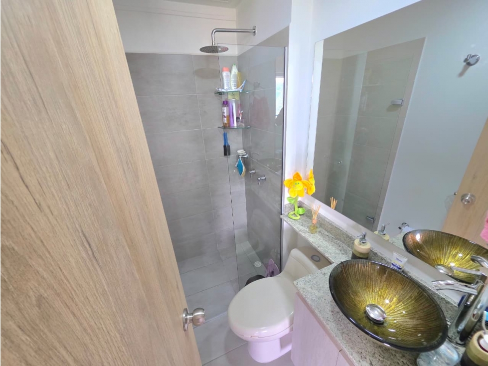 Apartamento en venta Las Lomitas Sabaneta Piso alto con vista — foto 6