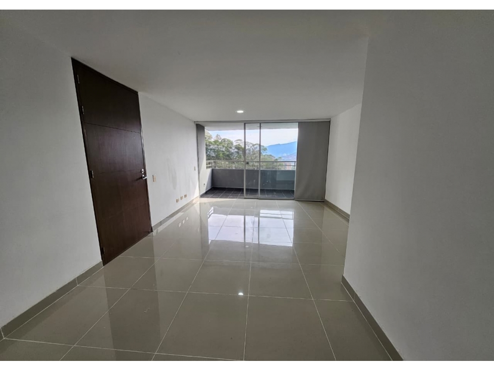Apartamento para la venta en La Loma del Indio El Poblado — foto 5