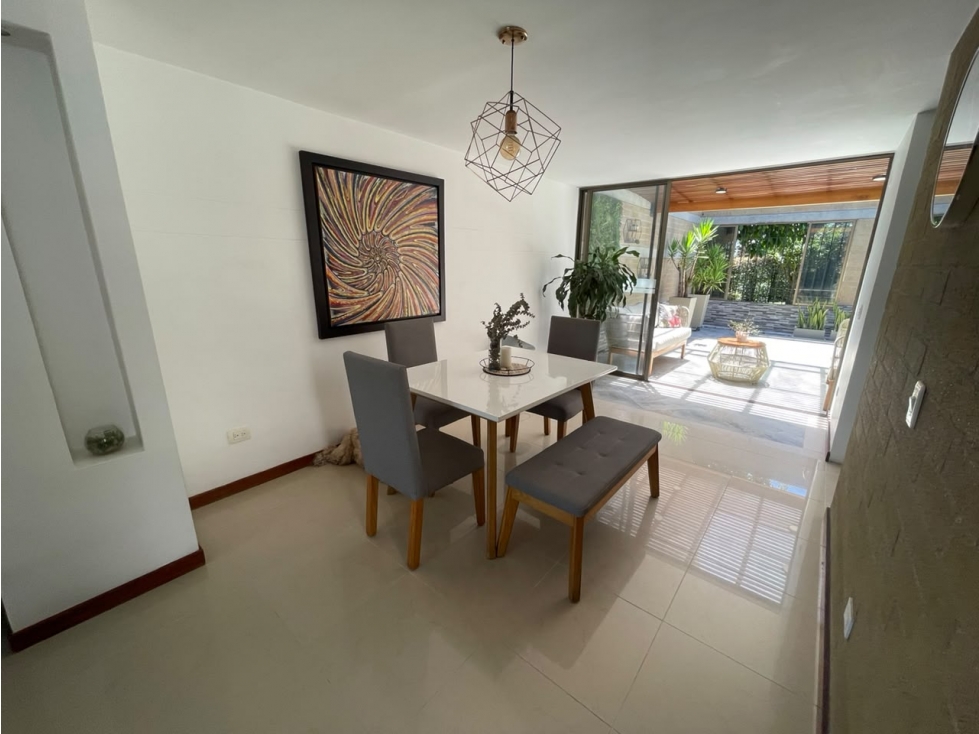 Casa amoblada en venta en La Estrella Sector Toledo
