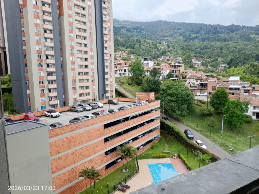 Apartamento en venta en Robledo Pajarito Sector Las Lunas — foto 4