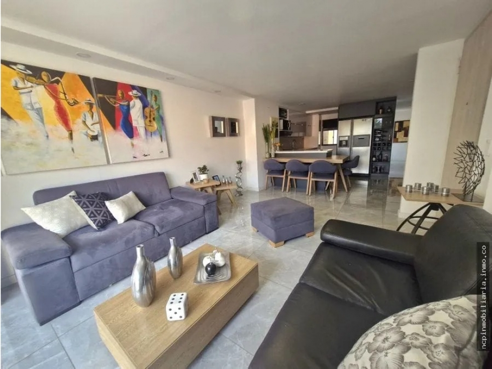 Apartamento para venta en Medellín Laureles Nogal — foto 2
