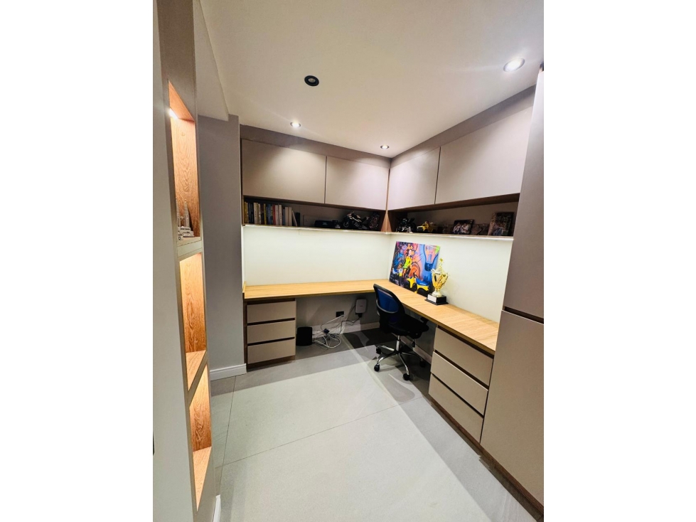 Apartamento en venta en La Floresta - Medellín — foto 4