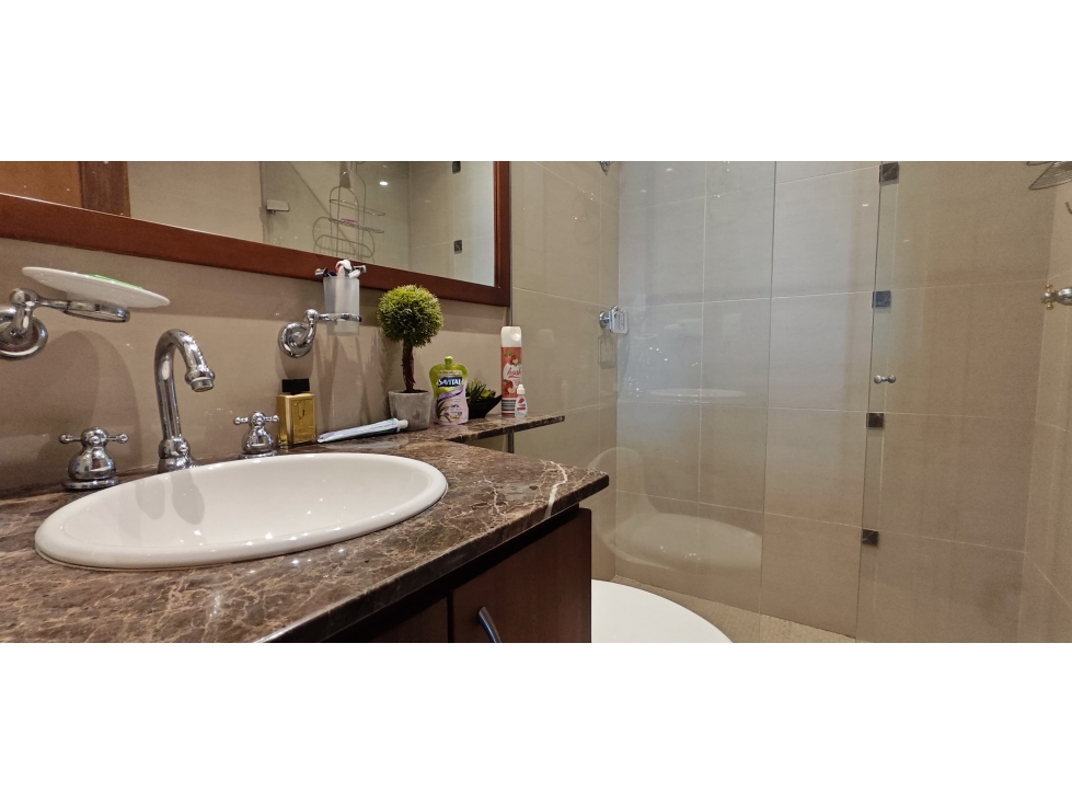 Apartamento para la venta en Loma de Los Gonzalez Poblado Medellin — foto 5