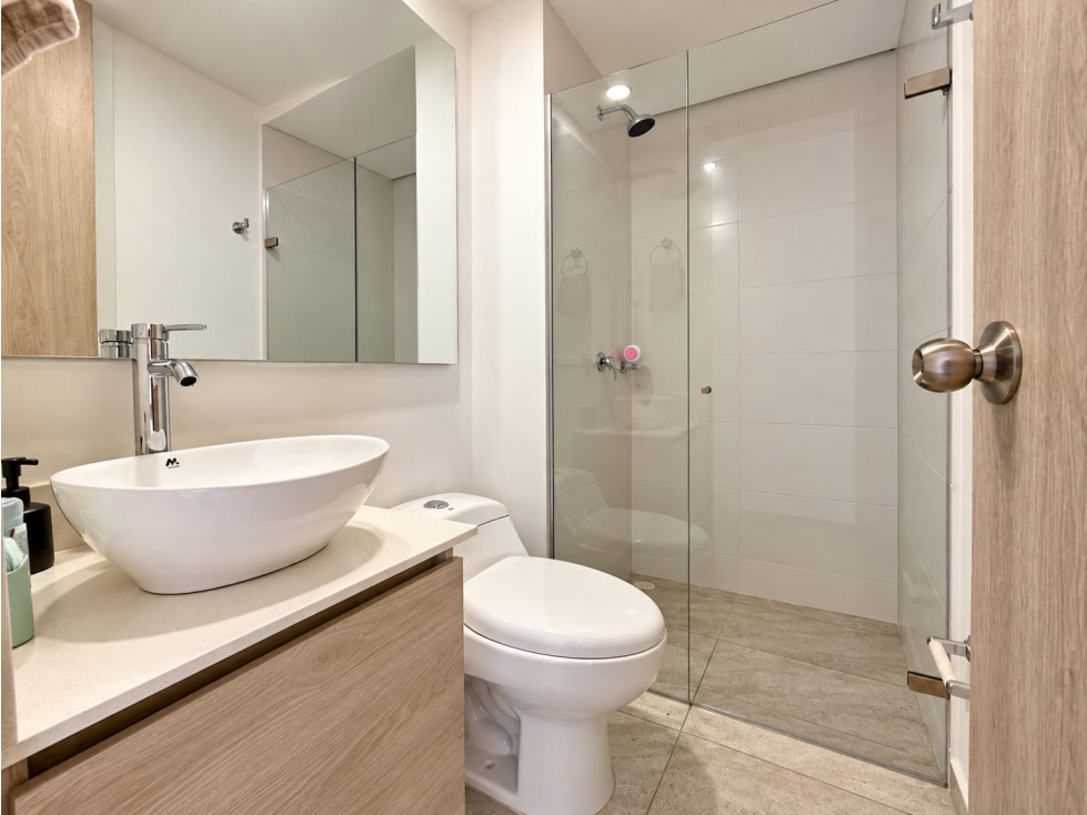 Apartamento en venta Las Lomitas Sabaneta Piso 16 + vista — foto 6