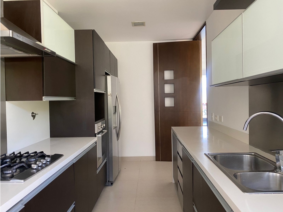 Apartamento para la venta en Poblado Los Balsos Medellin — foto 3