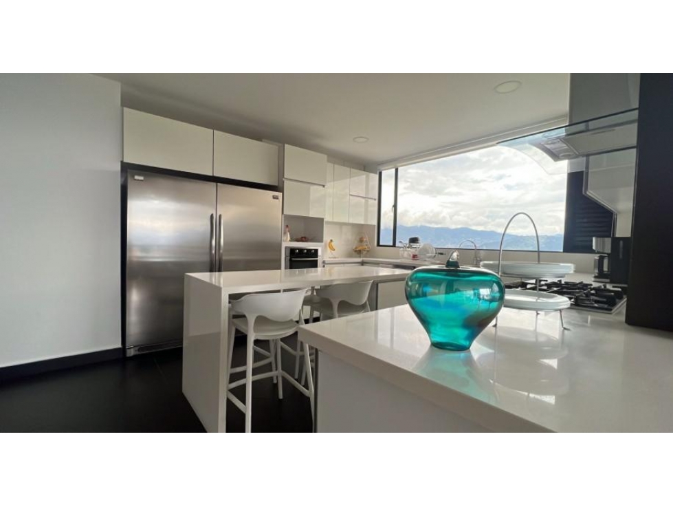Venta de apartamento en Medellin El Poblado Los Balsos — foto 3