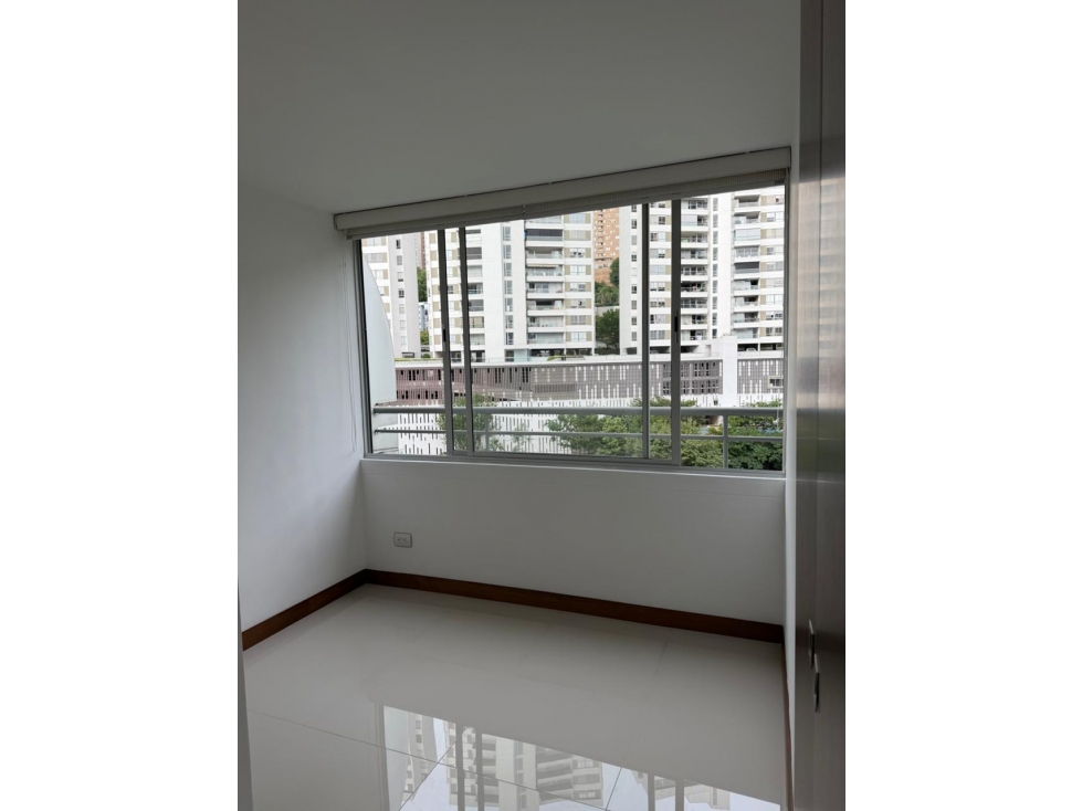 Apartamento en arriendo en Loma del Indio El Poblado Medellín — foto 3