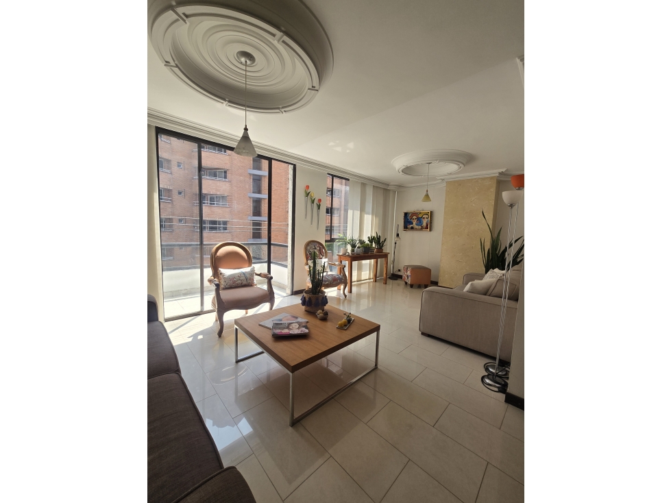 Venta de apartamento en Laureles
