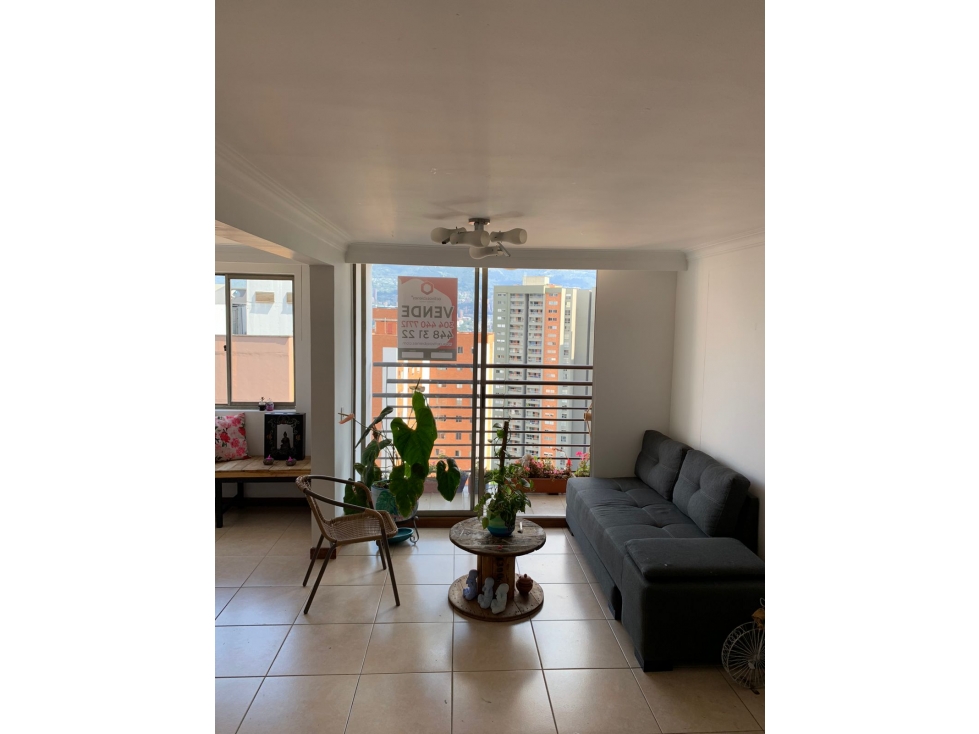 Apartamento en venta Medellin Loma de los Bernal — foto 5
