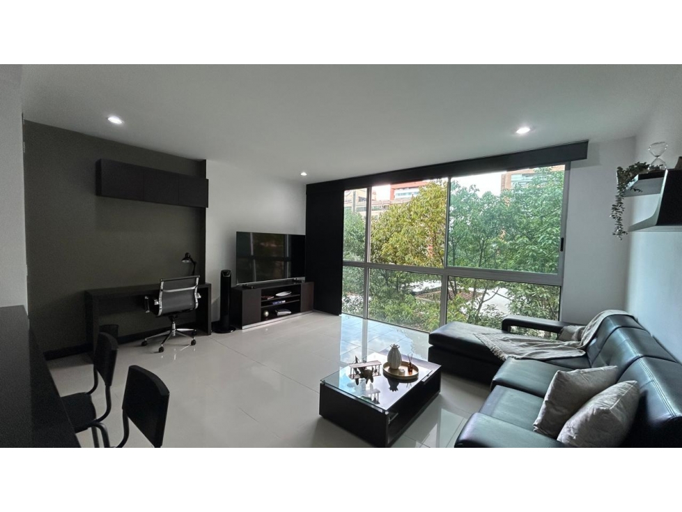 Apartamento AMOBLADO para la venta en Medellín Loma de Alejandría