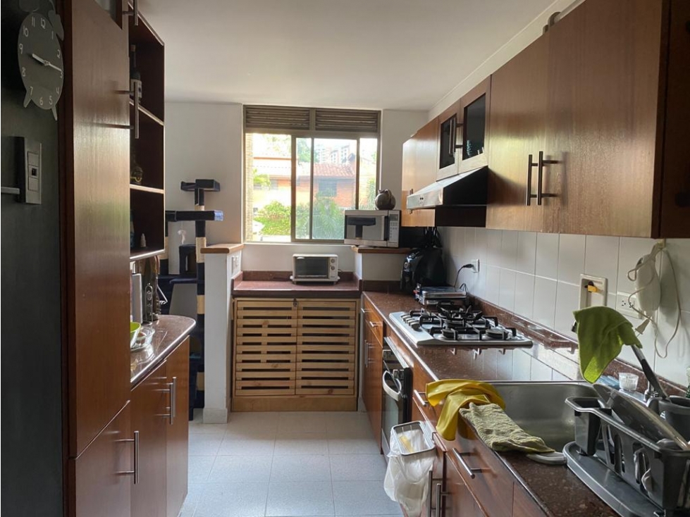 Apartamento para la venta en Loma de los Bernal Medellín — foto 2
