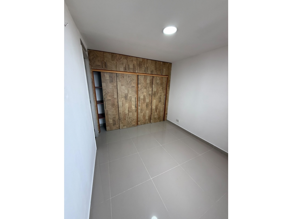 Apartamento en venta en Robledo Pajarito Sector Las Lunas — foto 5