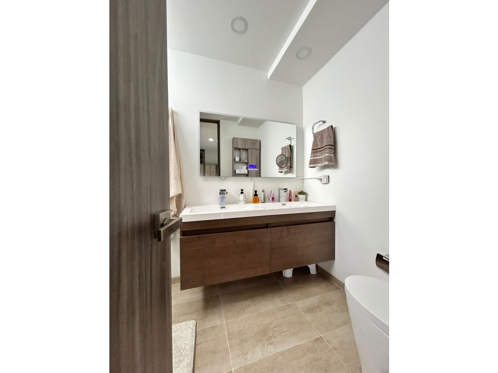 Apartamento en venta en Las Brujas Envigado 175 m² piso 15 — foto 3