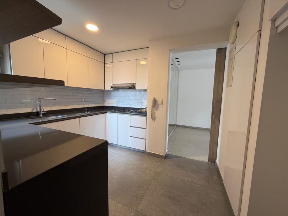 Apartamento en venta en La Tomatera El Poblado Medellín — foto 5