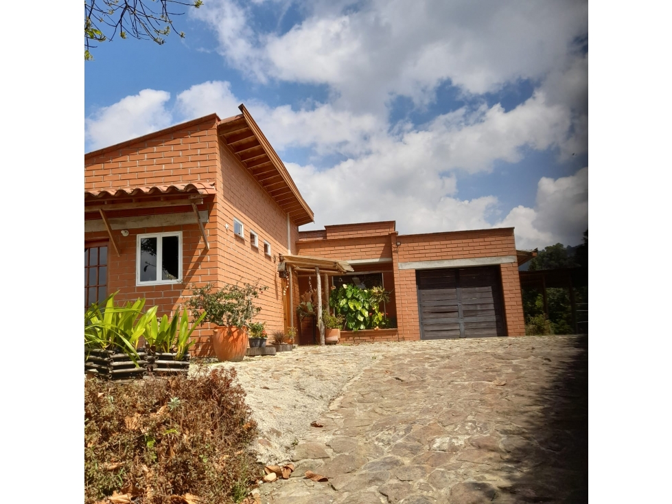Casa campestre para la venta en Guarne sector La Clarita — foto 2