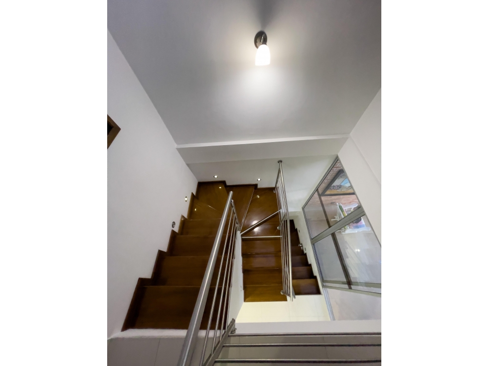 Casa para la venta en La Estrella Cerca del Parque Antioquia — foto 3