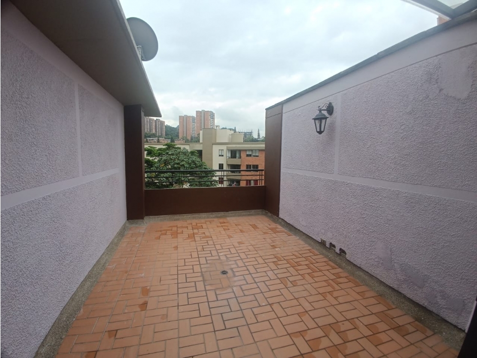 Apartamento dúplex en venta en Envigado sector Trianón — foto 6