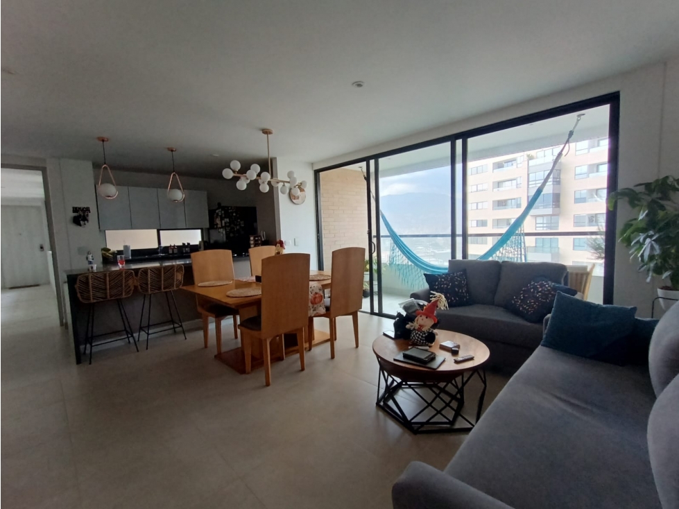 Apartamento en venta en Castropol Medellin