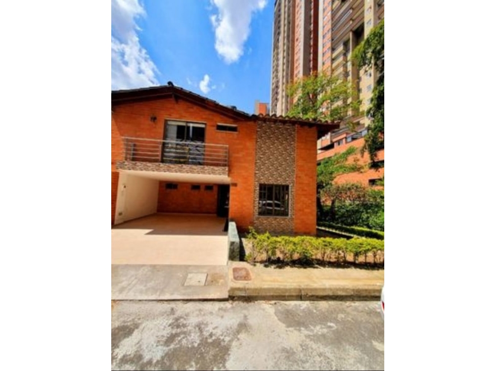 VENTA DE CASA SABANETA ANTIOQUIA.