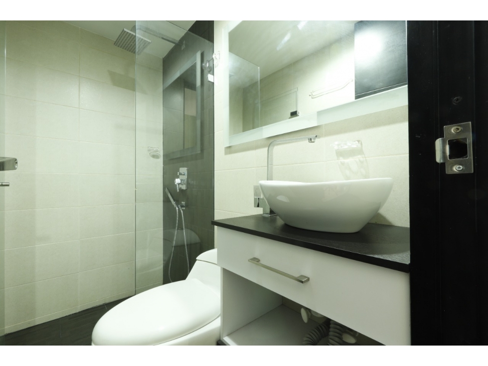 Apartamento duplex en venta en Laureles — foto 3