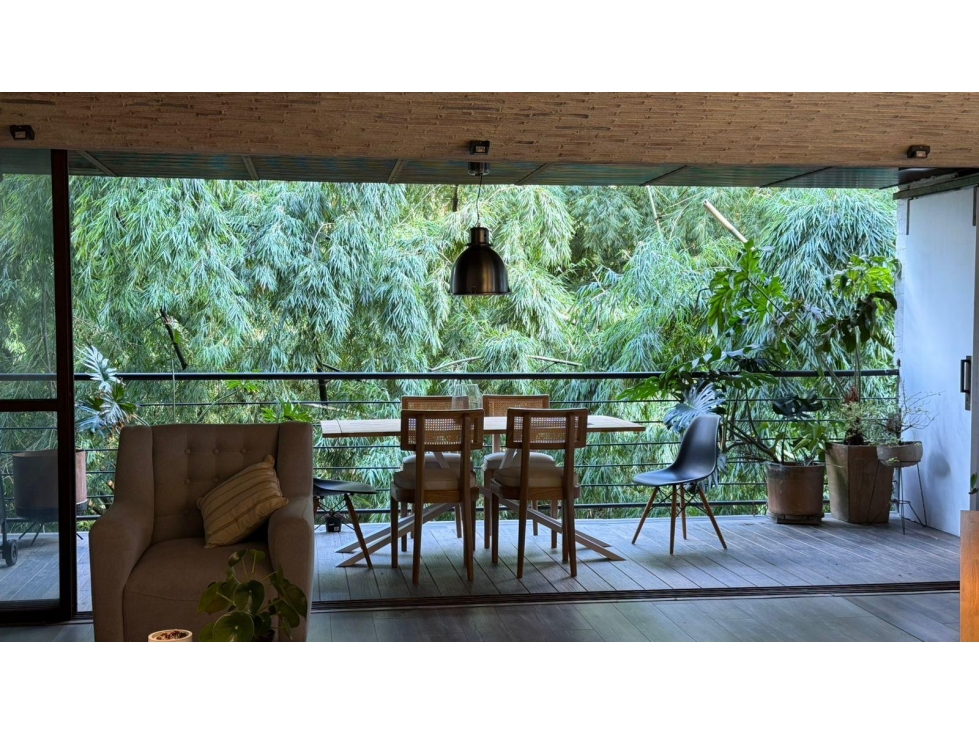 Apartamento en venta en El Poblado Medellin loma el Encierro